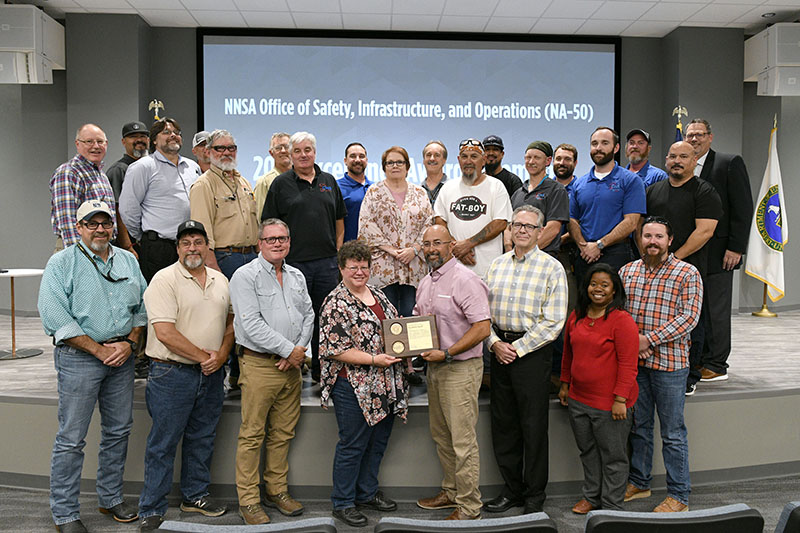 CNS employees receive NA-50 awards