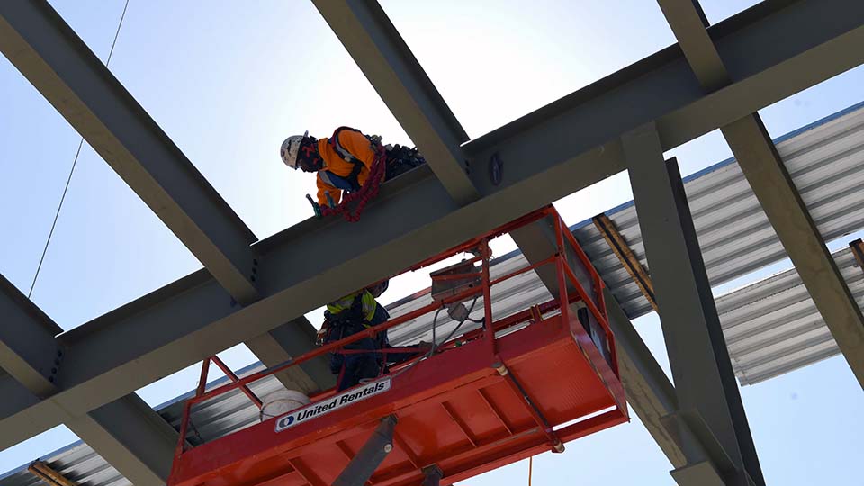 ‘Topping out’ of HESE facility commemorated ‘Topping out’ of HESE facility commemorated